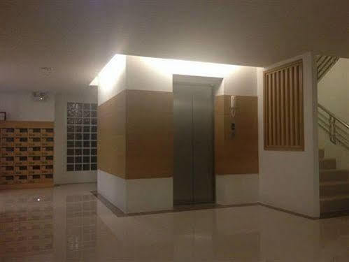 Patitta Apartment Chiang Mai Luaran gambar